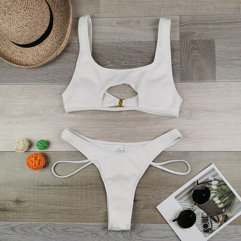 Abeja® | Bikini con corte elegante