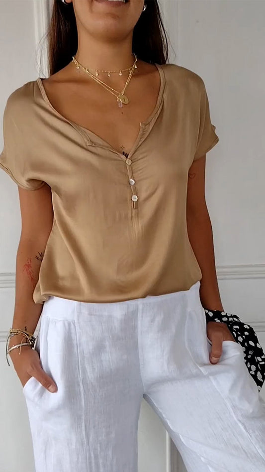 Abril® | Camiseta con cuello en V de elegancia informal