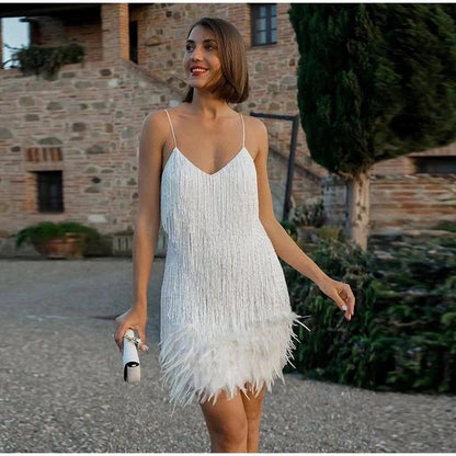 Antonieta® | Mini vestido de noche con lentejuelas y plumas ��� Hannah